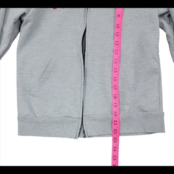 (B) Guess Sweater Red/Black/Grey - Picture 4 of 6